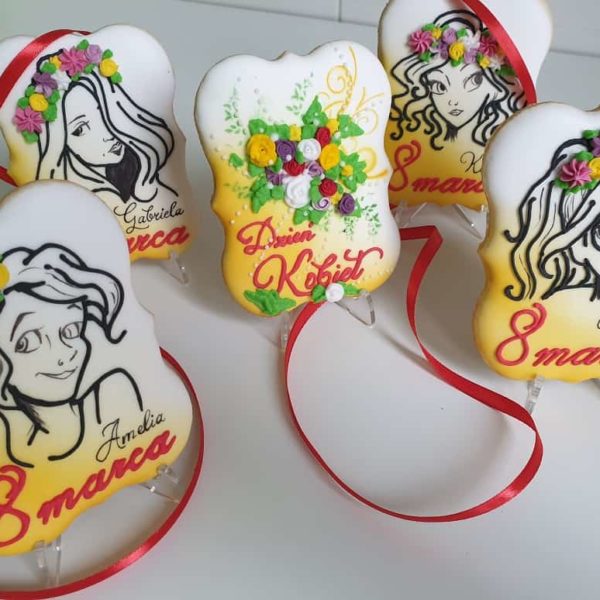 Pierniczki na Dzień Kobiet, personalizowane ciasteczka, upominki 8 marca - Basia sweets