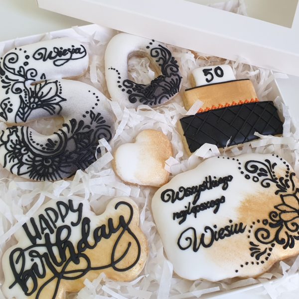 lukrowane ciasteczka, ciastka okazjonalne, ciastka personalizowane, ciasteczka urodzinowe - Basia sweets