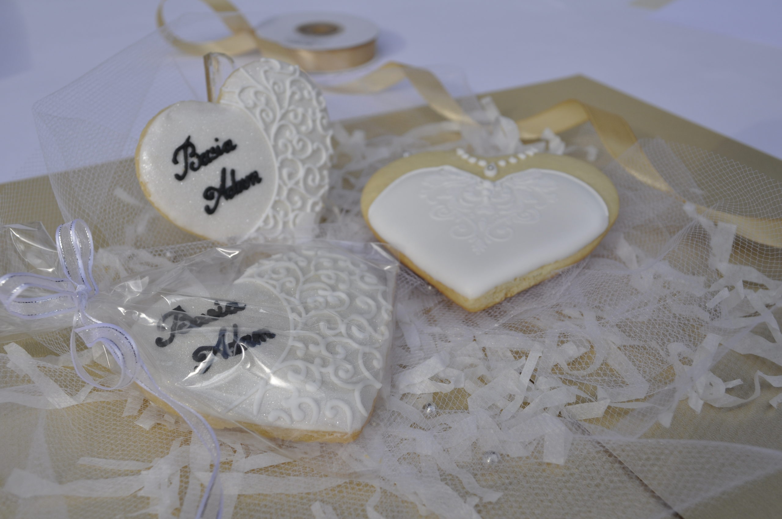 Ciasteczka ślubne z koronką, podziękowania ślubne, podziękowania ślubne dla gości, lukrowane ciasteczka na wesele Basia sweets