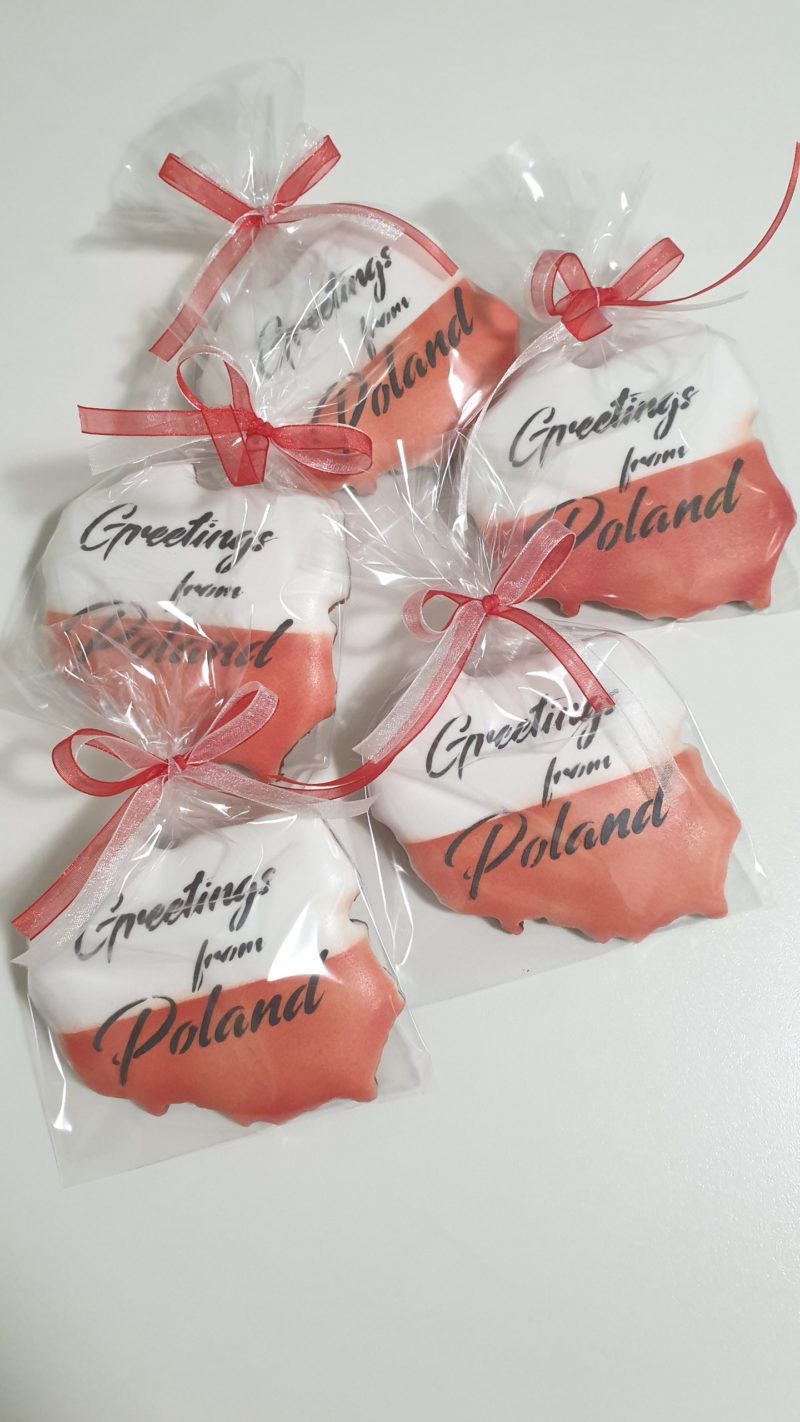 Ciasteczka patriotyczne, pierniki patriotyczne, pierniczki Polska, lukrowane pierniki Basia sweets,