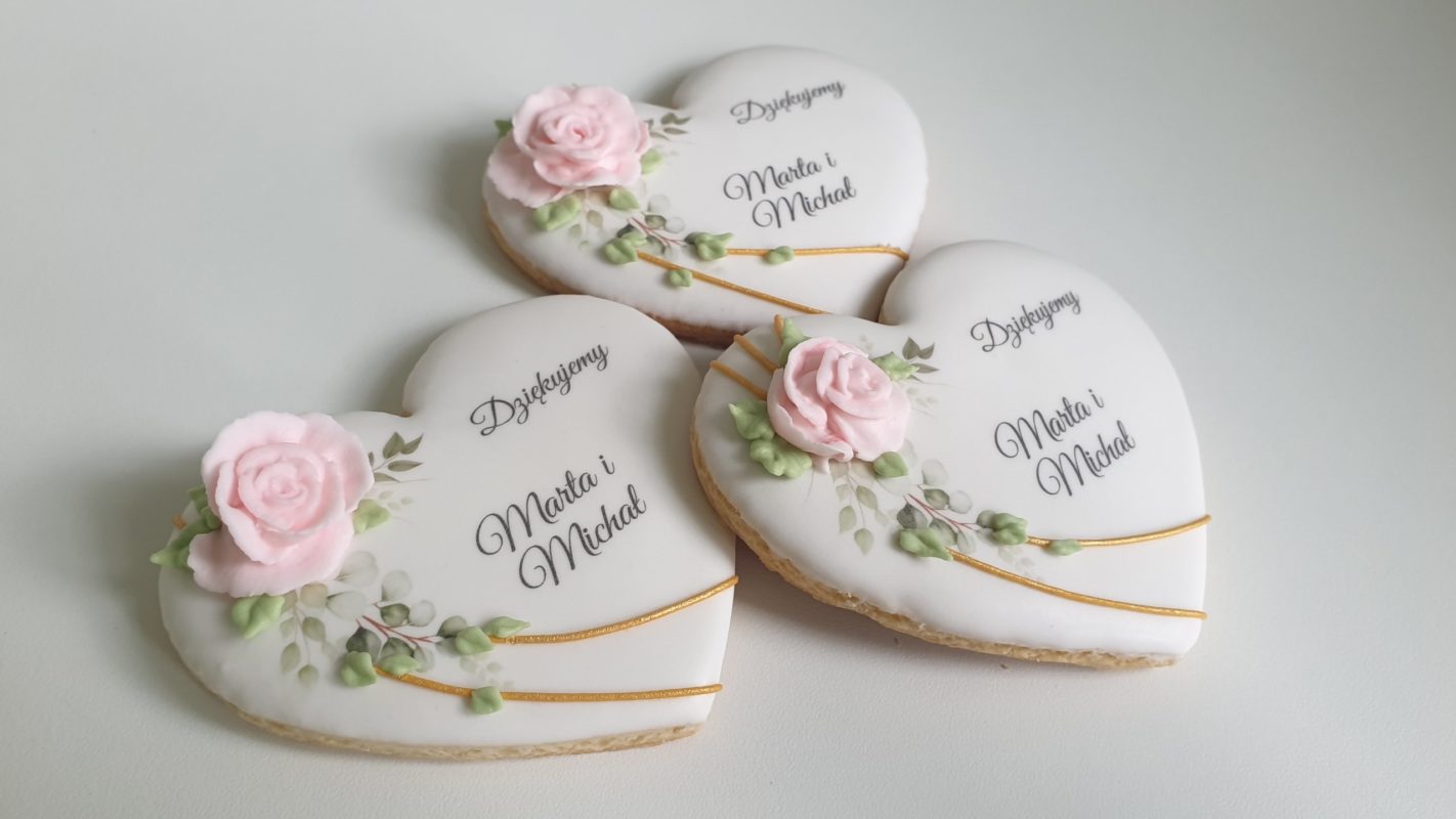 Ciasteczka ślubne, pierniki ślubne, ręcznie dekorowane pierniki, podziękowania ślubne personalizowane, podziękowania ślubne dla gości, lukrowane ciasteczka na wesele Basia sweets